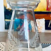 Vaso antico Cesellato con cupola