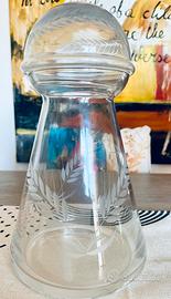 Vaso antico Cesellato con cupola