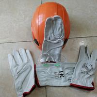 casco guanti e occhiali da Lavoro