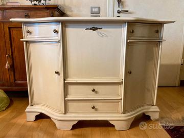 Credenza