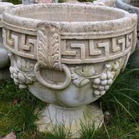 Vaso Calice Uva in cemento e polvere di marmo