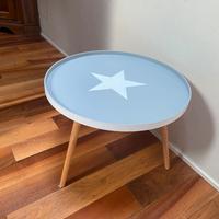 Tavolino in legno per cameretta