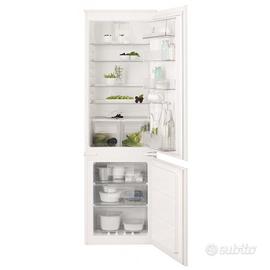 Frigorifero combinato incasso Electrolux ENN2851AO