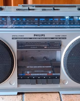 Boombox e radio varie.