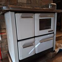 STUFA ECONOMICA A LEGNA CON FORNO