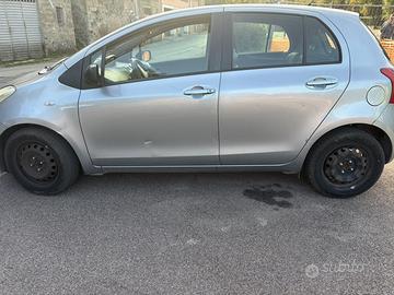 Toyota Yaris 2006