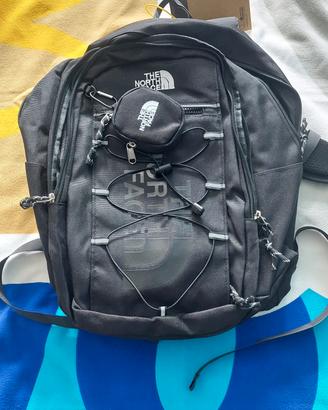 zaino nuovo the North Face 30litri nero