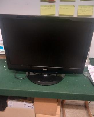  TV funzionante, marca LG