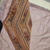 scialle baktus uncinetto 