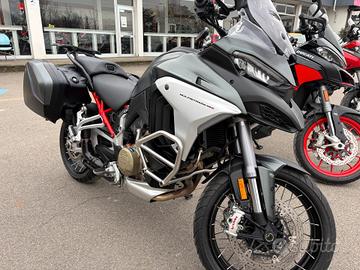 Ducati Multistrada V4 S - TRAVEL RADAR ACCESSORIAT