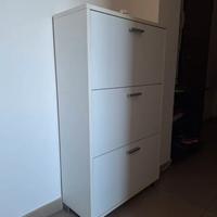 Scarpiera 3 ante. Misure 70x30x h.118.