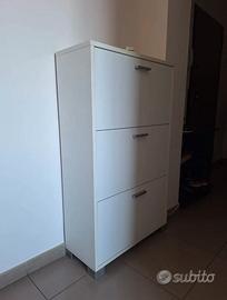 Scarpiera 3 ante. Misure 70x30x h.118.