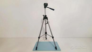 Treppiede Amazon Basics Nuovo