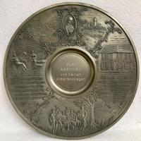 Antico piatto in peltro