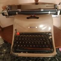 macchina per scrivere