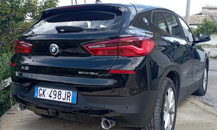 BMW X2 sDrive18d - 150CV - Cambio Automatico