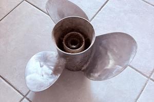 Elica nautica SOLAS 14 1/4x17 in acciaio inox