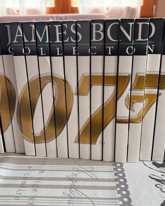 Cofanetto collezione film DVD James Bond 007