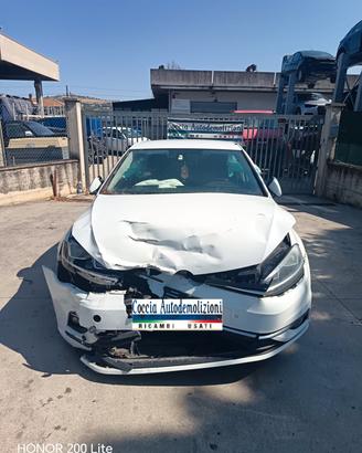 VOLKSWAGEN GOLF 7.5