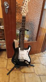 chitarra elettrica con amplificatore 