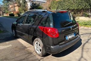 Peugeot 207 1.4 8V 75CV 5p. Active