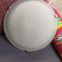 Plafoniera in vetro satinato