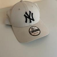 New Era 9FORTY- Beige (taglia regolabile)