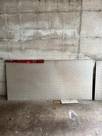 Lastre in metallo mandorlato 2 mm antiscivolo