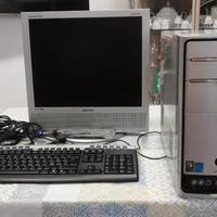 PC Philips + Monitor Samsung, e tastiera 4TECH