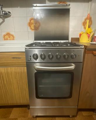 Piano cottura e forno a gas