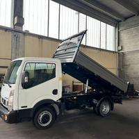 Nissan cabstar NT400 ribaltabile 2015