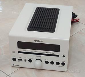 Stereo Yamaha USB, bluetooth, radio FM-AM, CD.