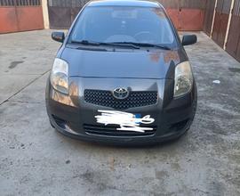 TOYOTA Yaris - 2008