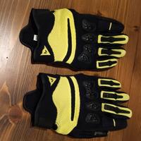 guanti da moto Dainese omologati