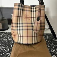 Burberry Haymarket Check Borsa a Secchiello
