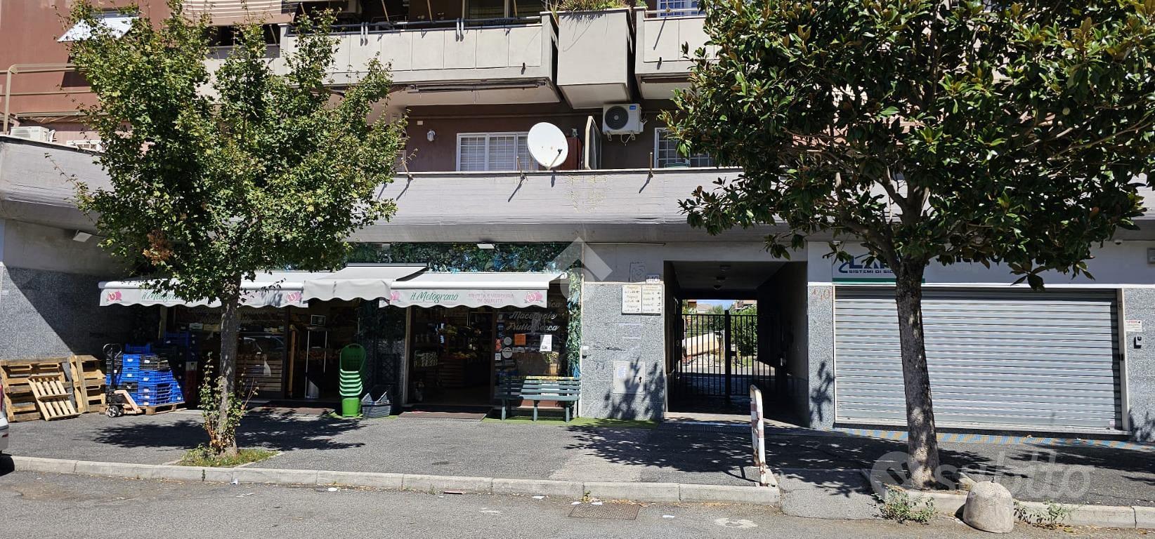 NEGOZIO A ROMA - Altro