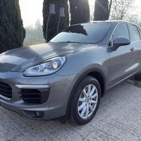 Porsche Cayenne Cayenne 3.0 Platinum Edition tiptr