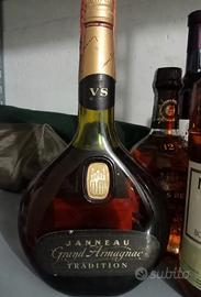 Grand armagnac vs  70cl  nv janneau - distillato