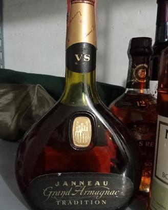 Grand armagnac vs  70cl  nv janneau - distillato