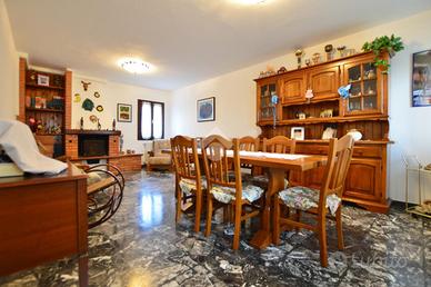 PORZIONE DI TRIFAMILIARE A ERACLEA