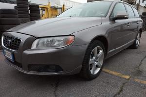 Volvo V70 2.0 D Summum PROBLEMI AL MOTORE!!!!