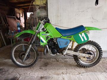Kawasaki KX 250 anno 1986