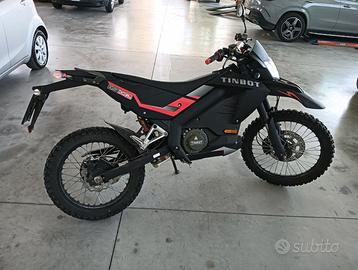 Moto enduro elettrica