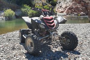 Yamaha raptor 660