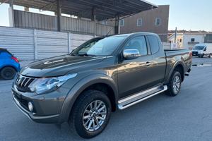 Mitsubishi L200 2.4 DI-D/154CV 2WD Double Cab Invi