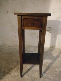 Tavolino porta telefono noce