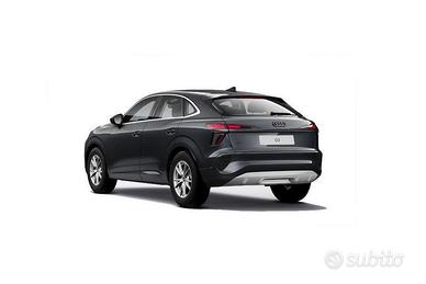 Audi Q3 Sportback 1.5 e-hybrid S line edition...