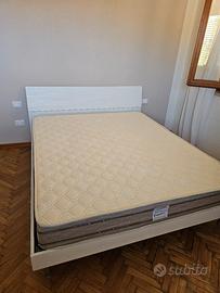 letto e materasso 160×190 cm