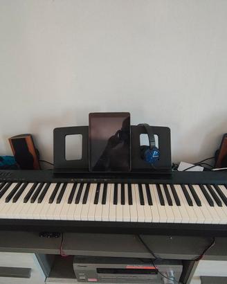 Pianoforte digitale pesato FP10 PHA-4 88 tasti 