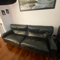 Divano frau rivestito in pelle